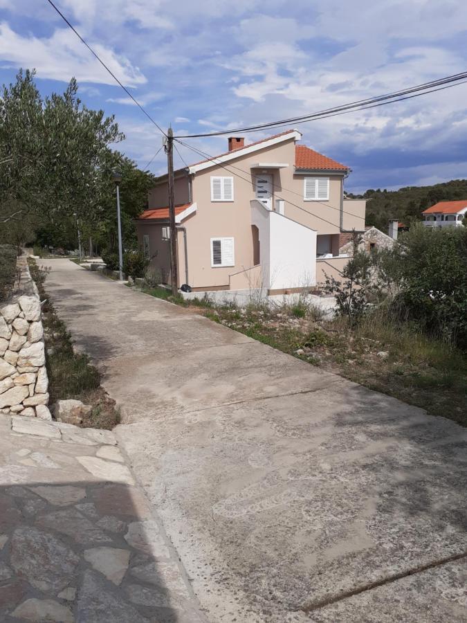 Apartmani Goga 2 Molat Eksteriør billede